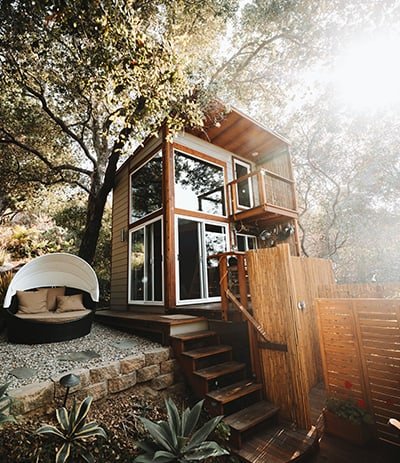 Facilities Roberto Nickson WRF6hCur9A8 Unsplash 1